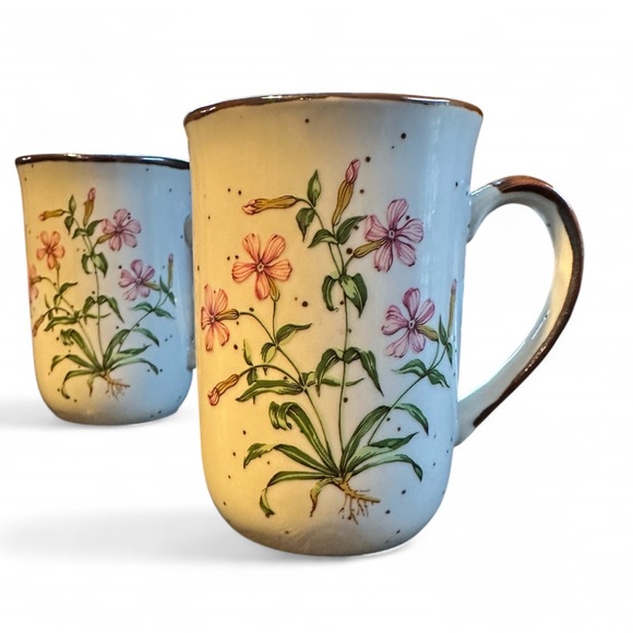 Vintage Set of Wild Pink No. 101 Japan Floral Mugs - Picture 3 of 11